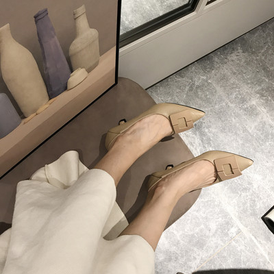 Női alkalmi cipő öko bőrből - hegyes modell