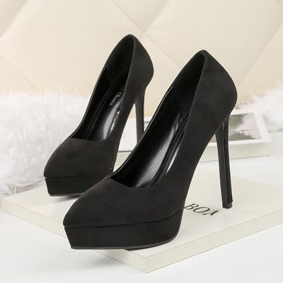 Őszi cipő új modellje platformmal és magassarkúval