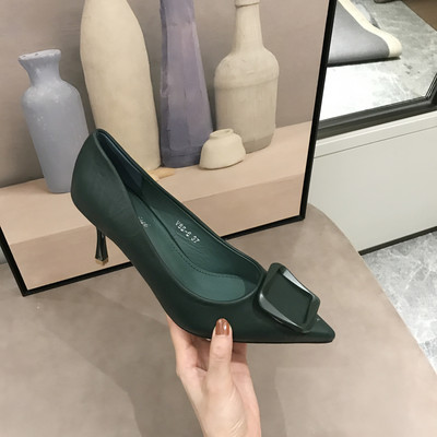 Női cipő hegyes modell, vékony 8 cm-es sarokkal