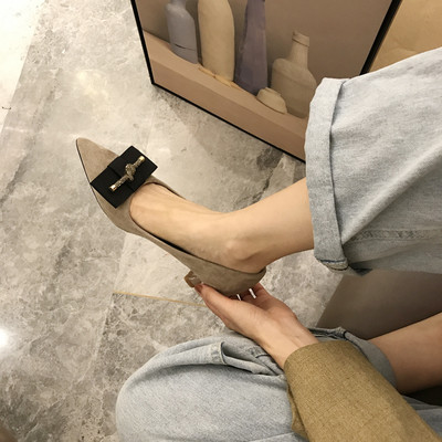 Novi model jesenskih cipela od eko brušene kože sa metalnim ukrasom