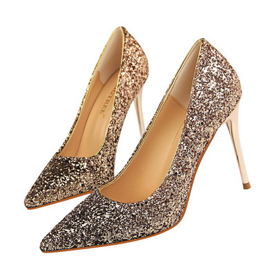 Fényes női cipő brokáttal és magassarkúval, két modellben