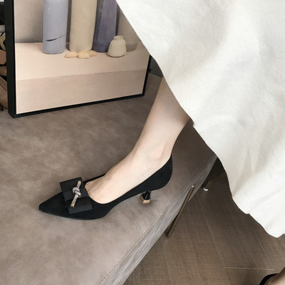 Női alkalmi sarkú cipők - különböző modellek