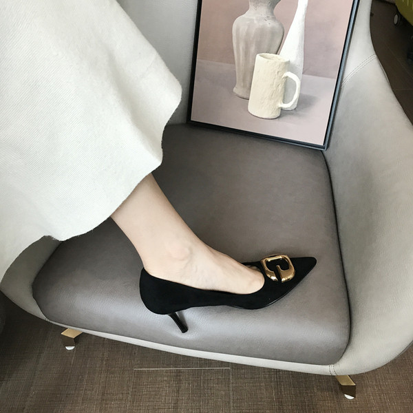 Női alkalmi sarkú cipők - különböző modellek