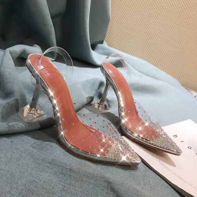 Naujas moteriškų silikoninių batų su akmenukais modelis - smailus modelis