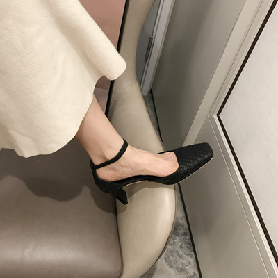 Női alkalmi cipő eco-bőr pántos rögzítéssel