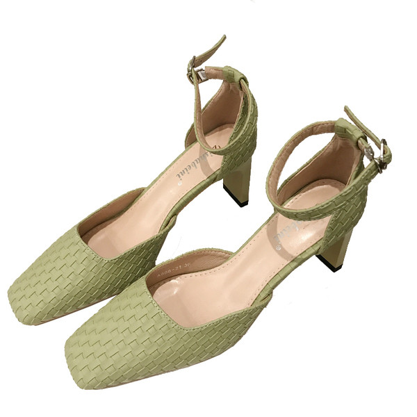 Női alkalmi cipő eco-bőr pántos rögzítéssel