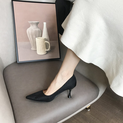 Γυναικεία casual παπούτσια με τακούνι 6,5 cm - δύο μοντέλα