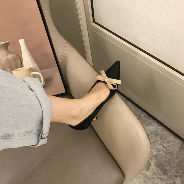 Γυναικεία casual παπούτσια με τακούνι 6,5 cm - δύο μοντέλα