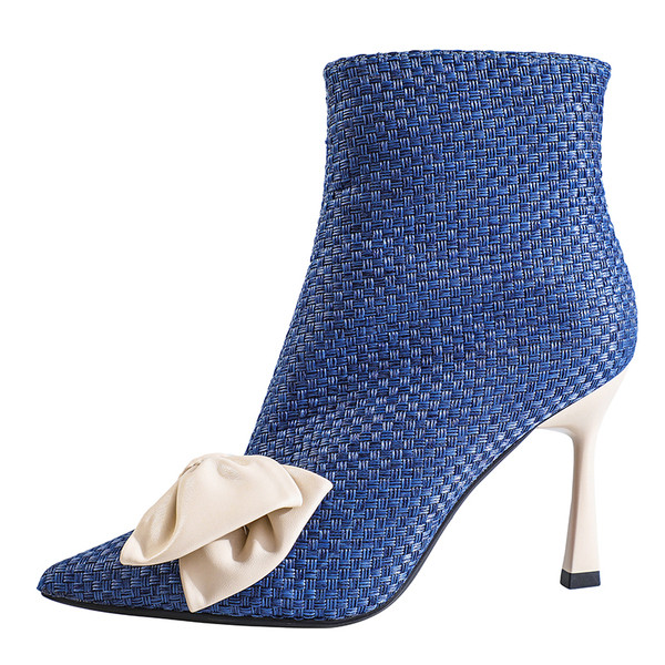 Κομψά γυναικεία παπούτσια με φερμουάρ και κορδέλα