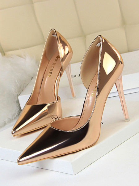 Bőr női hegyes cipő, vékony 10,5 cm-es sarokkal