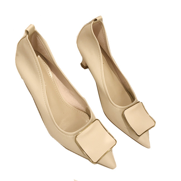 Női alkalmi cipő közepes sarkú - különböző modellek