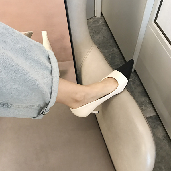 Γυναικεία παπούτσια από οικολογικό δέρμα με τακούνι 6 cm