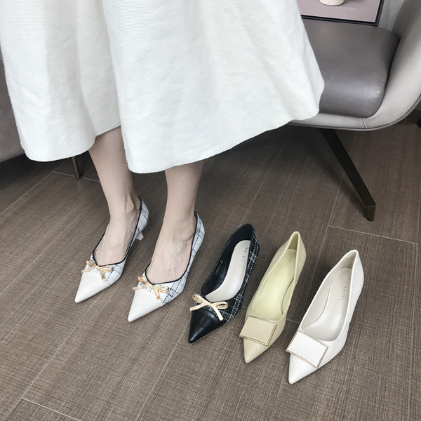 Női alkalmi cipő közepes sarkú több modell