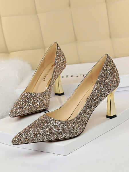 Izoštreni model ženskih cipela na petu debljine 7,5 cm - više modela