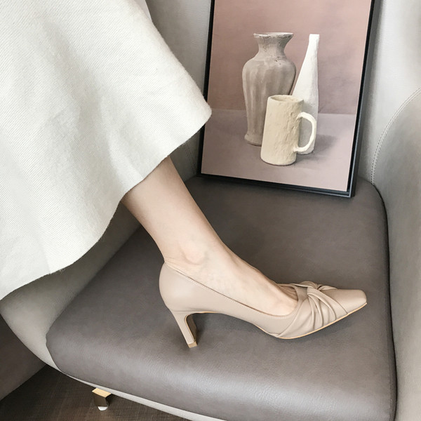 Új modell női cipő műbőr sarokkal