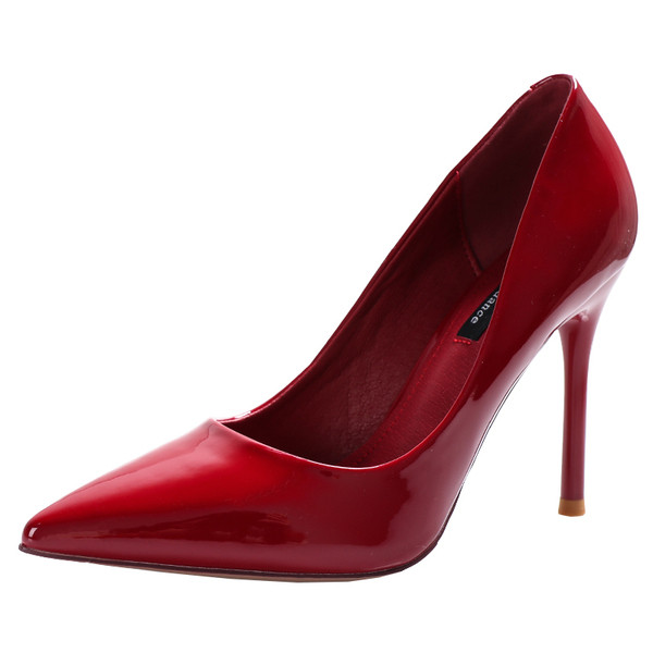 Lakkbőr női magassarkú cipő