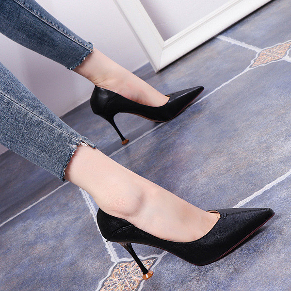 Μοντέρνα κομάό γυναικεία παπούτσια-κλασικό μοντέλο