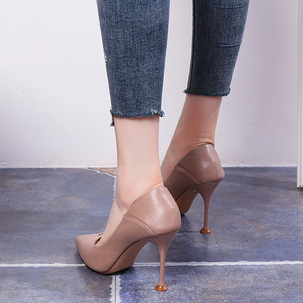 Μοντέρνα κομάό γυναικεία παπούτσια-κλασικό μοντέλο