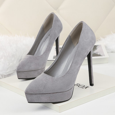 Női cipő vékony 12,5 cm-es sarokkal - lekerekített modell