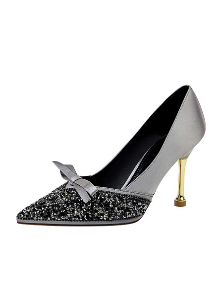 Modern női cipő kövekkel és fém sarokkal