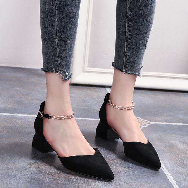 Női alkalmi cipő alacsony vastag sarkú - hegyes modell