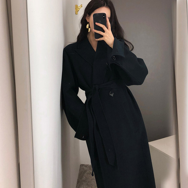 Актуално дамско палто дълъг модел с колан на талията