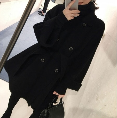 Дамско модерно палто с копчета и колан в черен цвят