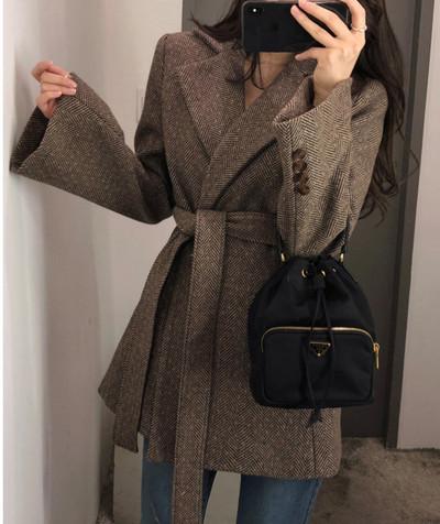 Дамско стилно палто с колан на талията