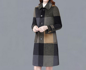Modern női hosszú kockás kabát gombokkal