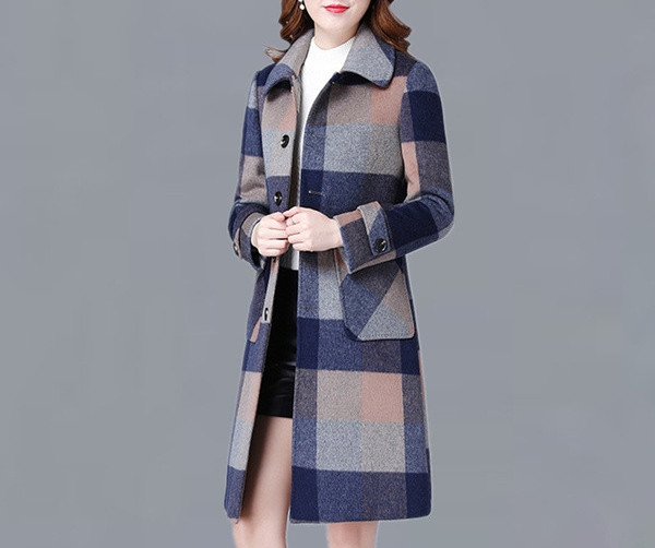 Modern női hosszú kockás kabát gombokkal