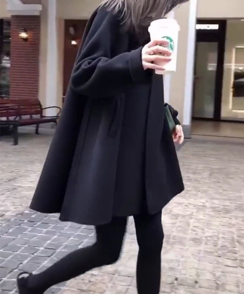 Нов модел широко дамско палто с джобове и размери до 3XL