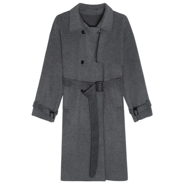 Női hosszú kabát klasszikus gallérral és derékövvel