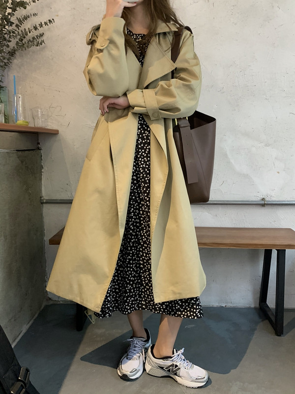 Dugi ženski baloner sa džepovima