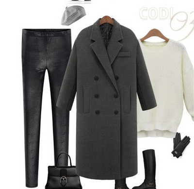 Modern hosszú kabát kétsoros rögzítéssel, egyenes modellel