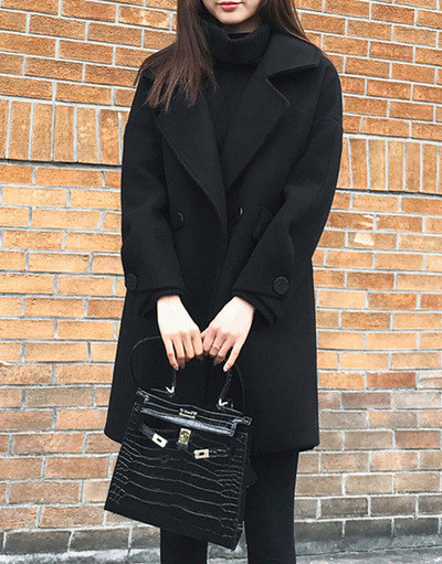 Új modell női télikabát fekete zsebekkel