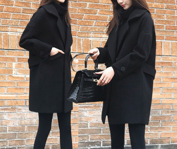 Új modell női télikabát fekete zsebekkel