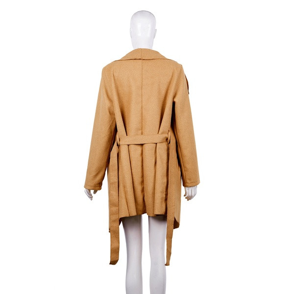 Vékony tavaszi-őszi kabát aszimmetrikus modell