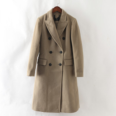 Hosszú női kabát gombokkal és zsebekkel, három színben