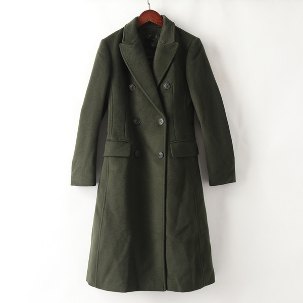 Hosszú női kabát gombokkal és zsebekkel, három színben