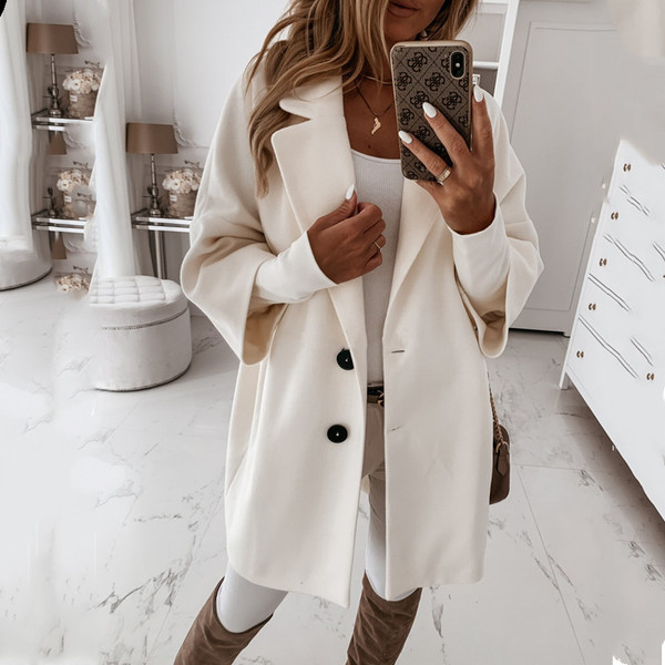 Модерно дамско палто с копчета - два модела