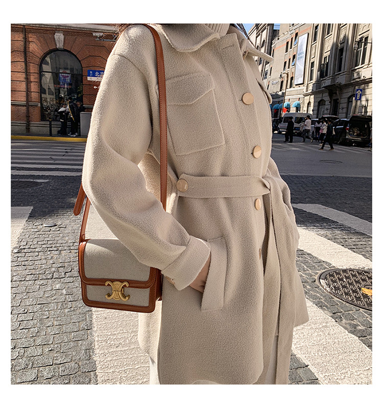 Női széles kabát övvel