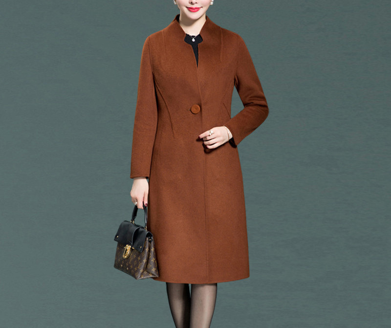 Új modell női kabát spitz nyakkivágással, télire is alkalmas