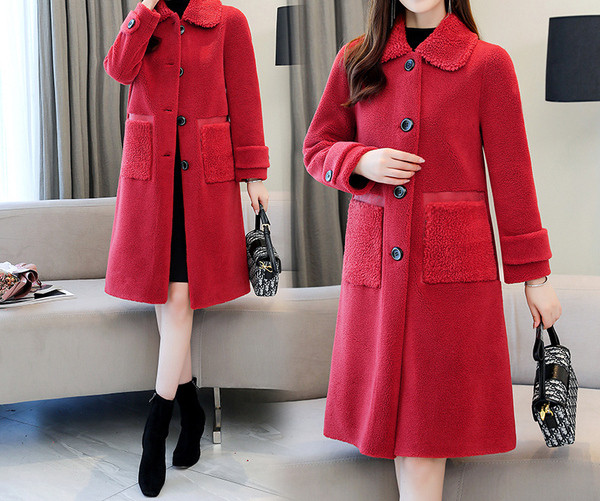 Модерно дамско палто с класическа яка и пухени джобове