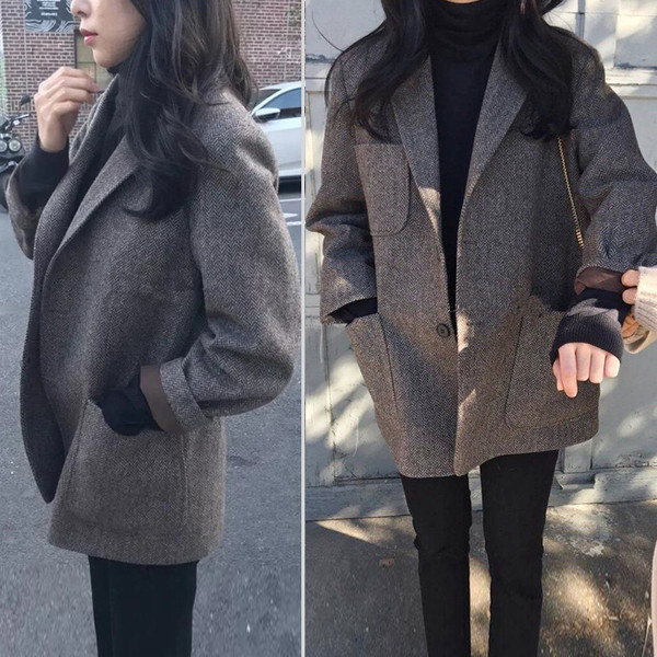 Zsebekkel ellátott női kabát - szürke színű