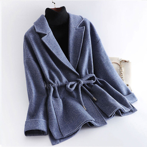 Ежедневно дамско палто с връзки и дълъг ръкав