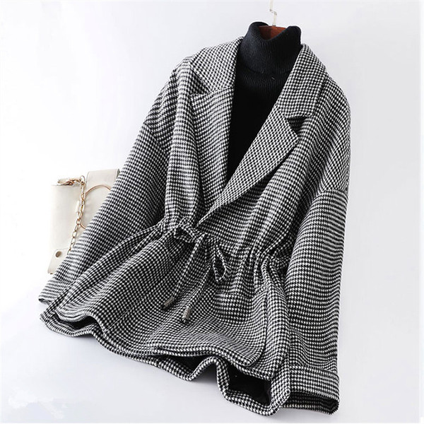 Ежедневно дамско палто с връзки и дълъг ръкав