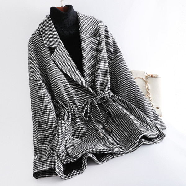 Ежедневно дамско палто с връзки и дълъг ръкав