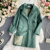 Alkalmi női kabát egyenes, zsebes modell