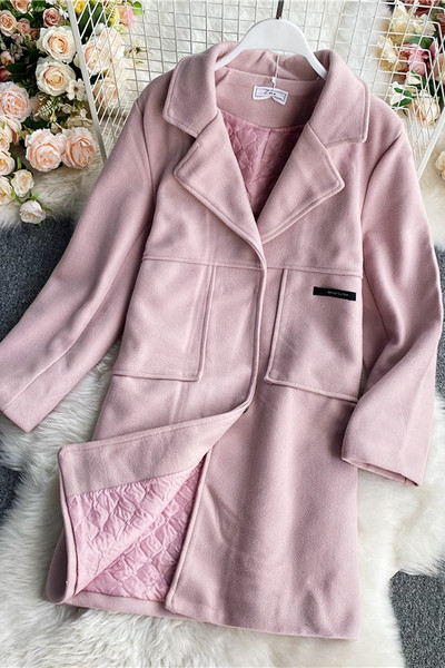 Alkalmi női kabát egyenes, zsebes modell