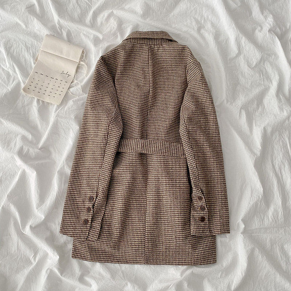 Kockás női kabát övvel két színben